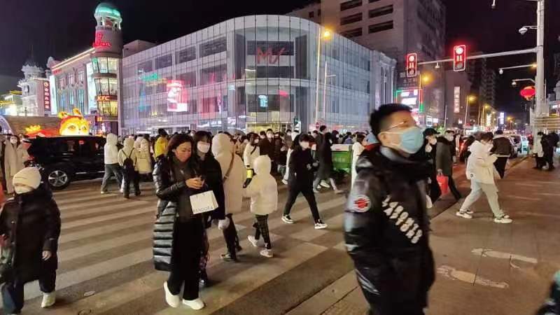 活力歸來 瀋陽中街跨年夜單日客流量創(chuàng)近四年新高