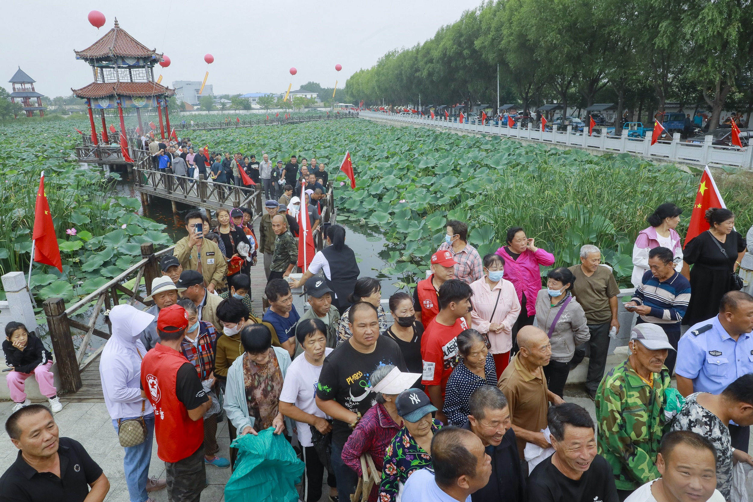 瀋陽小鎮(zhèn)「豐漁節(jié)」有「中國農(nóng)民豐收節(jié)」百個鄉(xiāng)村文化活動榮耀