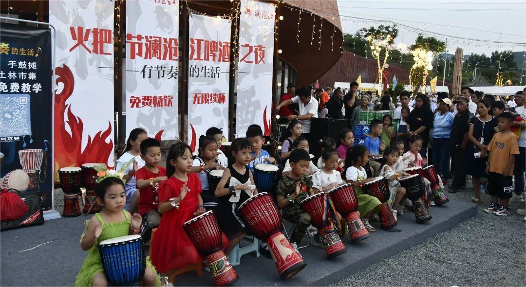 雲(yún)南南澗：「夜間經(jīng)濟」推動各民族互嵌式發(fā)展