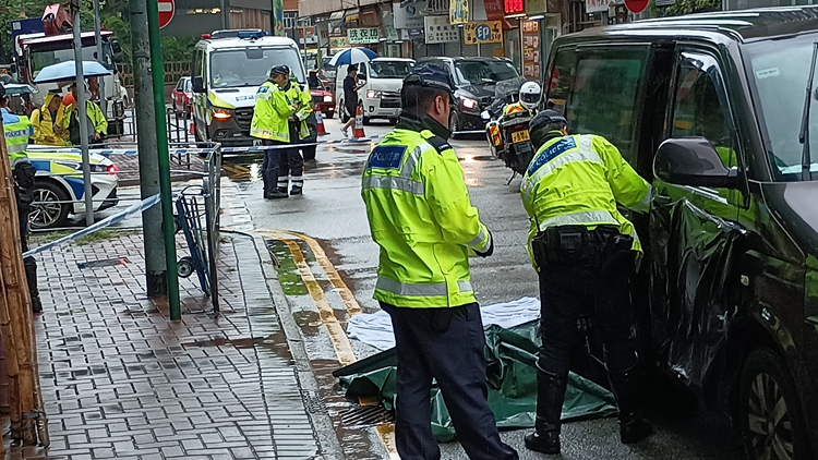 七旬婦大角咀遭兩貨車撞倒並輾斃 警方尋獲中型貨車拘捕司機(jī)