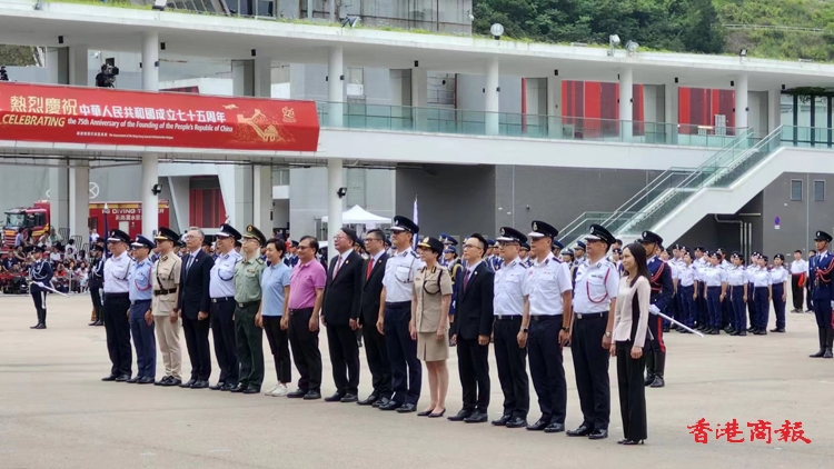 國慶75周年｜紀律部隊青少年團體慶祝國慶大匯演 陳國基勉勵青年學習中華優(yōu)秀傳統(tǒng)文化