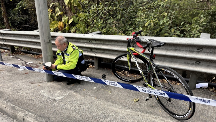 今年首10個月9人因單車意外死亡  6人未戴頭盔